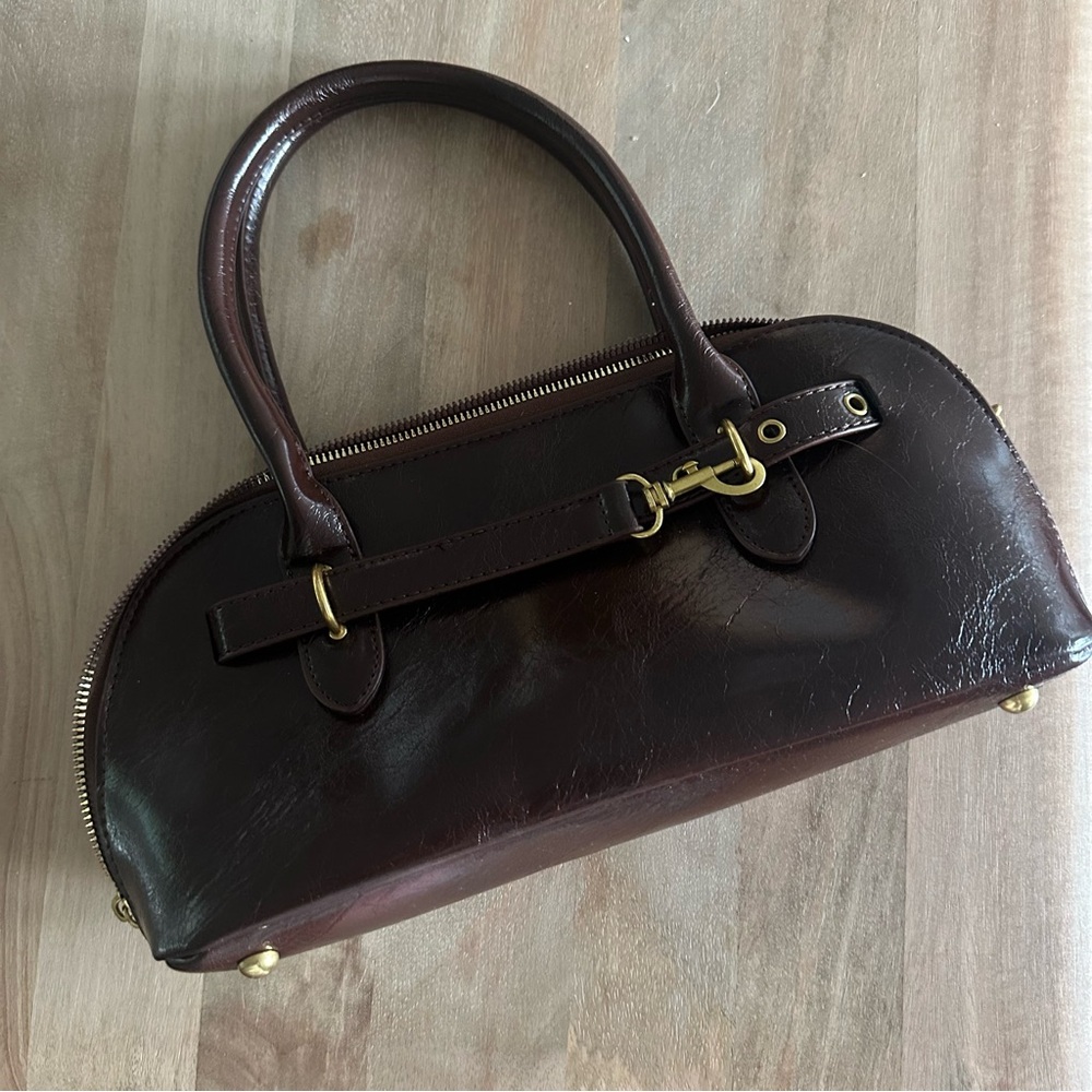 Peppermayo Agency Shoulder Bag - Picture 4 of 5